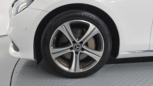 Mercedes-Benz E-Class W213 E300 2019 5
