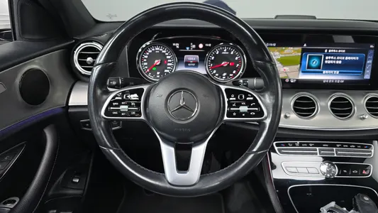 Mercedes-Benz E-Class W213 E300 2019 13