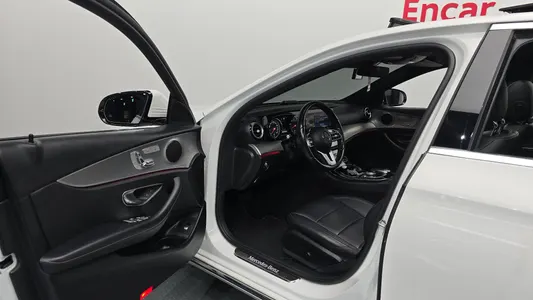 Mercedes-Benz E-Class W213 E300 2019 10