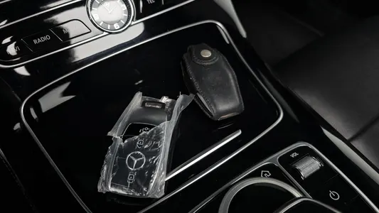 Mercedes-Benz E-Class W213 E300 2019 18