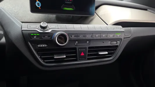 BMW i3 2015 16