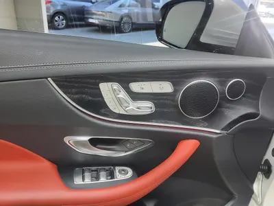 Mercedes-Benz E-Class W213 E220d 2017 12