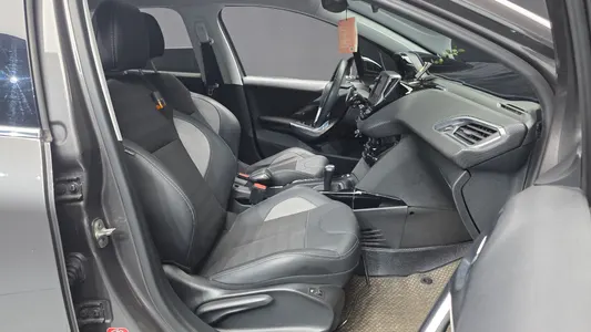 Peugeot 2008 1.6 BlueHDi 2016 11
