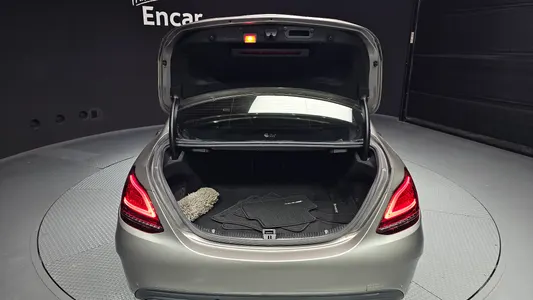 Mercedes-Benz C-Class W205 C220 d 4MATIC AMG Line 2019 20