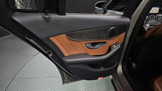 Mercedes-Benz C-Class W205 C220 d 4MATIC AMG Line 2019 25