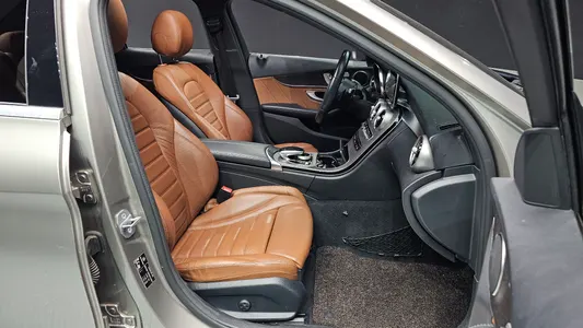 Mercedes-Benz C-Class W205 C220 d 4MATIC AMG Line 2019 26