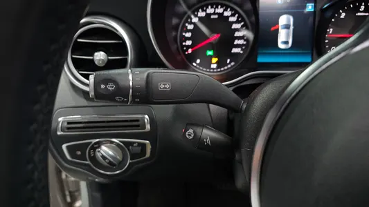 Mercedes-Benz C-Class W205 C220 d 4MATIC AMG Line 2019 29