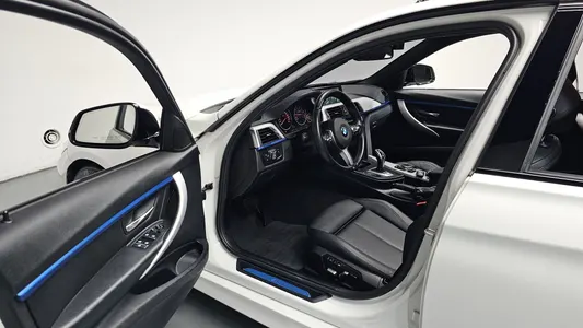 BMW 3 Series (F30) 320i M 2016 9