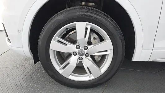 Audi Q5 (FY) 40 TDI 2020 4