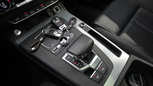 Audi Q5 (FY) 40 TDI 2020 8