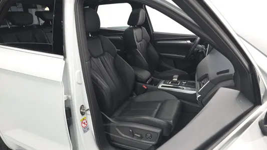 Audi Q5 (FY) 40 TDI 2020 26