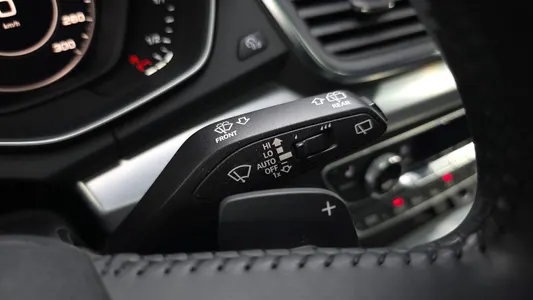 Audi Q5 (FY) 40 TDI 2020 36