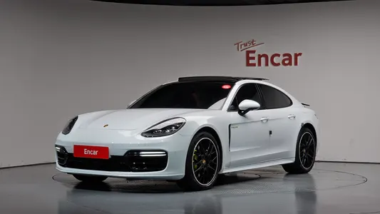 Porsche (971) 2.9 AWD E- 2020