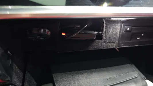 Porsche (971) 2.9 AWD E- 2020 43