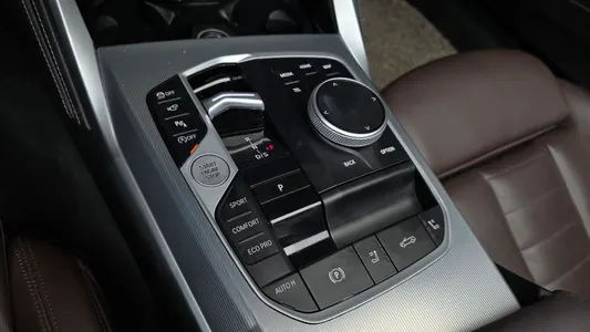 BMW 4 Series (G22) 420i M 2024 9