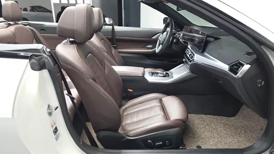 BMW 4 Series (G22) 420i M 2024 26