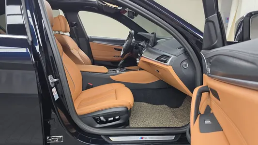 BMW 5 Series (G30) 520i M 2023 26