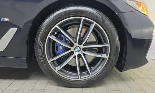 BMW 5 Series (G30) 520i M 2023 21