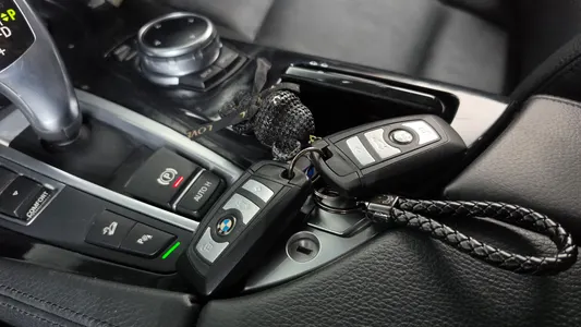 BMW 5 Series (F10) 520d xDrive 2014 15