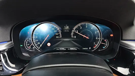 BMW 5 Series (G30) 530i xDrive M 2017 8