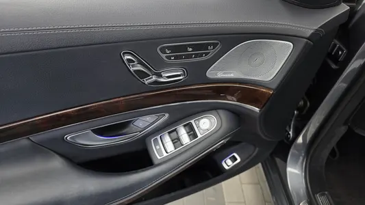 Mercedes-Benz S-Class W222 S560L 4MATIC 2019 30