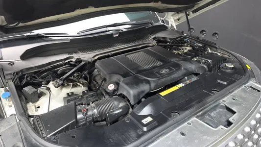 Land Rover 4 4.4 SDV8 Vogue SE 2016 6