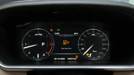 Land Rover 4 4.4 SDV8 Vogue SE 2016 8