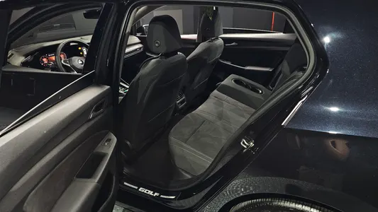 Volkswagen 8 2.0 TDI 2023 12