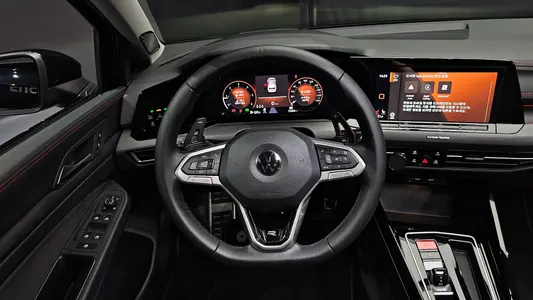 Volkswagen 8 2.0 TDI 2023 13