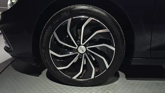 Volkswagen 8 2.0 TDI 2023 21