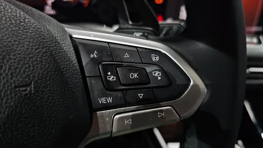 Volkswagen 8 2.0 TDI 2023 31