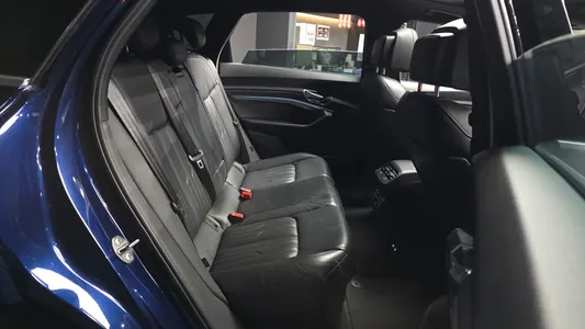 Audi e- 55 2020 11