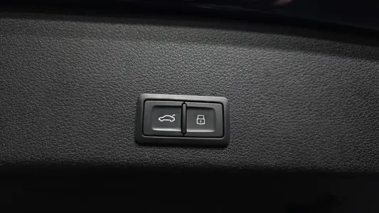 Audi e- 55 2020 32