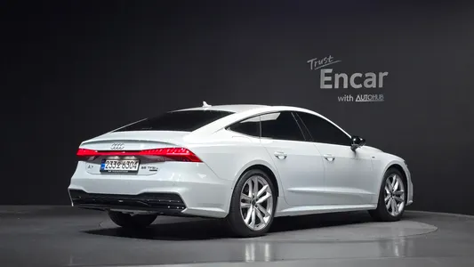 Audi A7 (4K) 55 TFSI e 2025