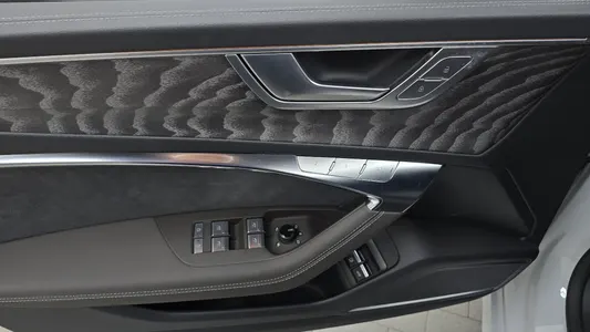 Audi A7 (4K) 55 TFSI e 2025 19