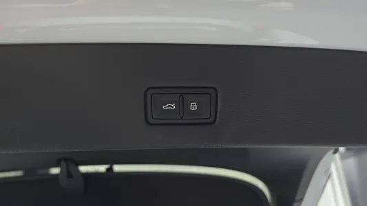 Audi A7 (4K) 55 TFSI e 2025 33
