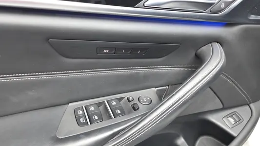 BMW 5 Series (G30) 530i xDrive M 2019 31