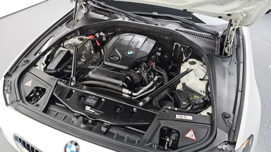 BMW 5 Series (F10) 520d M 2015 6