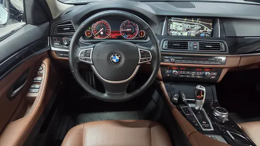 BMW 5 Series (F10) 520d M 2015 16