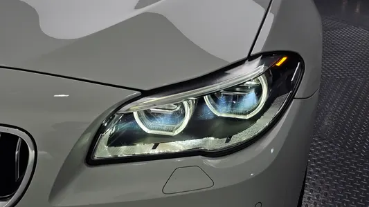 BMW 5 Series (F10) 520d M 2015 23