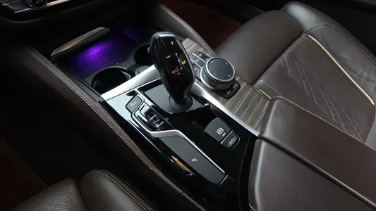 BMW 5 Series (G30) 530i 2020 8