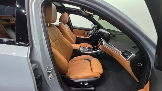 BMW 3 Series (G20) 320i M 2023 26