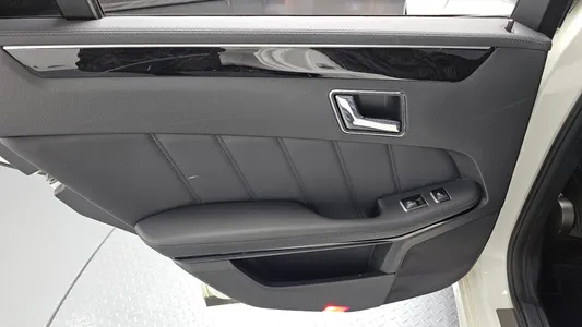 Mercedes-Benz E-Class W212 E63 AMG 2011 25