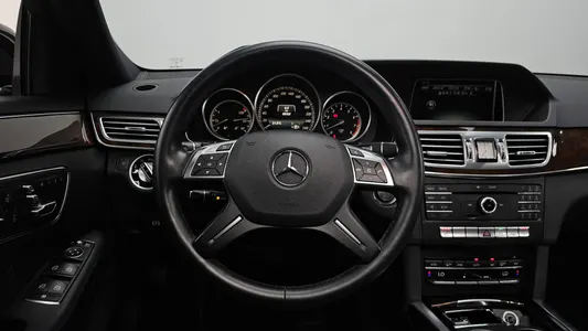 Mercedes-Benz E-Class W212 E300 2016 14