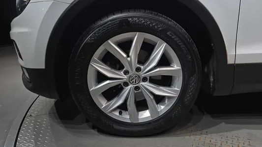 Volkswagen 2 2.0 TDI 2020 5