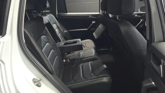 Volkswagen 2 2.0 TDI 2020 11