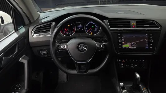 Volkswagen 2 2.0 TDI 2020 13
