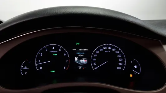 Hyundai 제네시스 BH330 2012 8