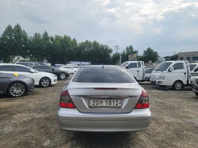 Mercedes-Benz E-Class W211 E350 2008 6