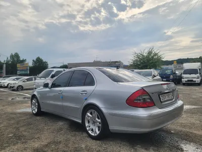 Mercedes-Benz E-Class W211 E350 2008 7